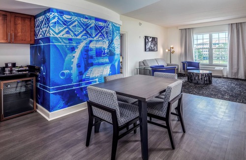 Southside Hotel | Hotel Indigo Jacksonville-Deerwood Park by IHG