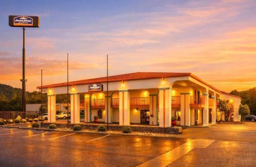 Lookout Valley Neighborhood Association Hotel | Howard Johnson by Wyndham Chattanooga Lookout Mountain I-24