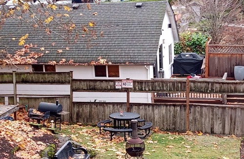 Seattle Metro Area Apartment | Huge Water-front Studio Ready for Your Romantic Stay！
