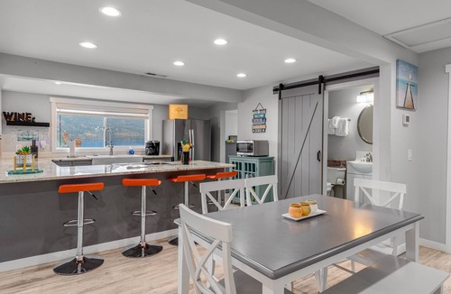 Manson House | Lake view oasis w/private hot tub & deck - Walk to downtown & lake