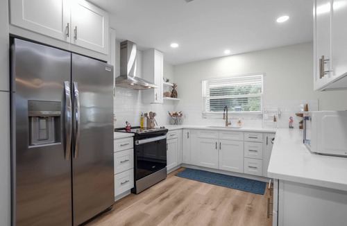 Hernando House | LAKEFRONT home with boat dock, 3 Bedrooms, 2 Baths on Lake Hernando!