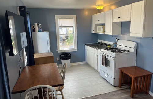 Schuyler Falls Cottage | Lakeside Cottage #306 at Valcour Cottages