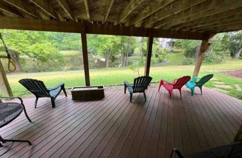 Burke House | Lakeview - Tranquille private suite