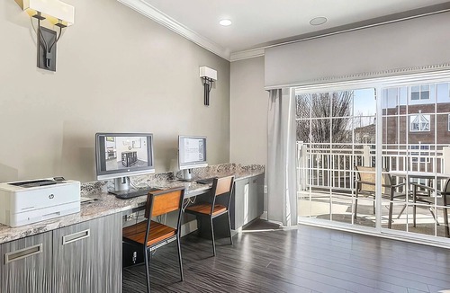 Town Center Apartment | Landing | Modern 1BD, Courtyard, Gym