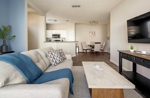 Murfreesboro Apartment | Landing | Stylish 1BD, Clubhouse, Gym