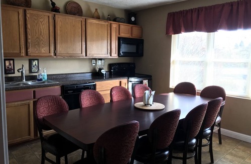 Eureka Villa | Large Villa Ste A, 1 Mile to Six Flags & Hidden Valley!