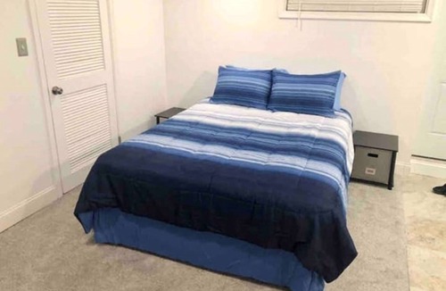 Downtown Baltimore Apartment | Live a Cozy and Tucked Away Lifestyle in this city style Studio!