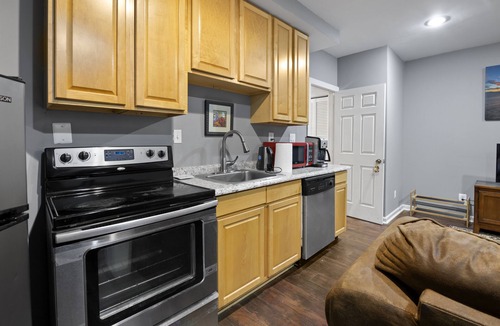 Ashburn Apartment | Lovely one bedroom Apartment Dulles Airport-Ashburn