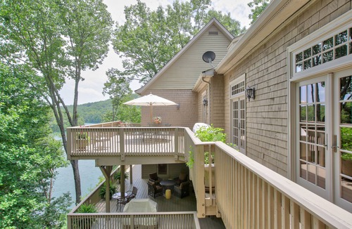 Big Canoe House | Lux Lake Front, 7Bd/7.5Ba, close to all amenities, well stocked, feels like home