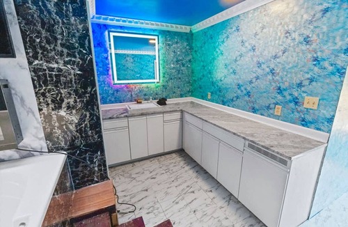 Andover House | Luxe Gated Mansion - Basketball Court Movie Theater Acreage