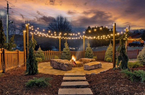 Wears Valley Cabin | Luxe Mtn Ranch w/Heated Pool & Tiki Bar + Views - Perfect Family Retreat!