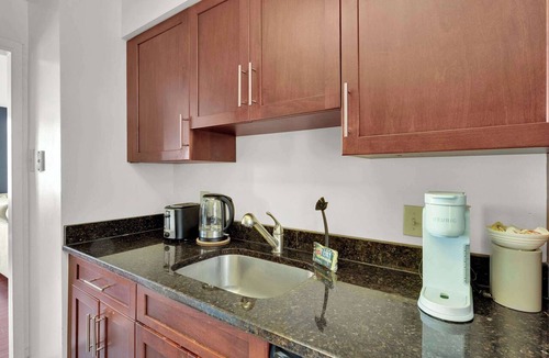 Center City Apartment | Luxury 2BD | Center City | 6 Beds | By JFK plaza