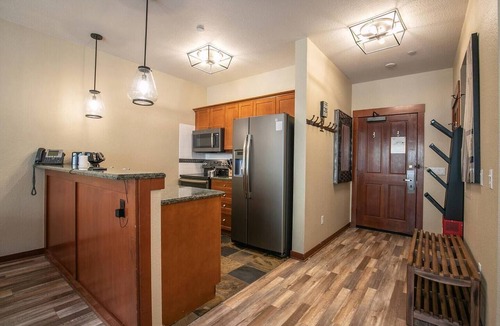 Olympic Valley Condo | Luxury Basecamp Condo Village at Palisades Tahoe