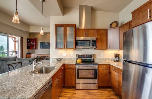 Manson Condo | Luxury Condo/Incredible Views Pool/Spas