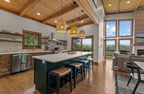 Bryson City Cabin | Luxury Mountain Retreat with Hot Tub, Views & Game Room – Bryson City