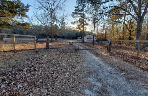 Matthews Cabin | Masters Rental. Charming cabin, dog friendly, close to Augusta/Ft Gordon.