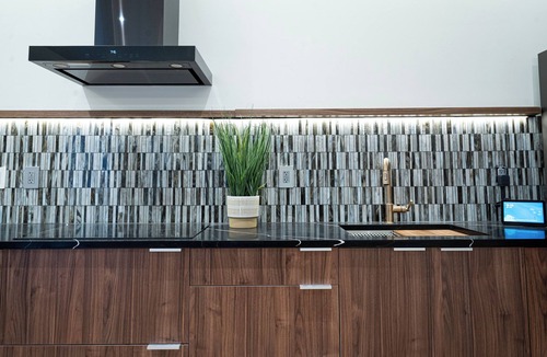 Redmond Apartment | Modern High End Loft Large Central Location in wonderful Kirkland AC