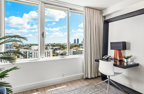 West Avenue Condo | Modern Outstanding Condo at Mondrian South Beach-1123