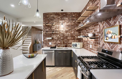 Pittsburgh House | NFL Draft + VIP Fan Basecamp + Close to Acrisure + Hot Tub + Firepit + Views