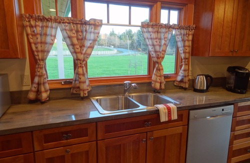 Woodinville House | Nothing But "5" Stars * Discover Woodinville * Washington's Wine Country