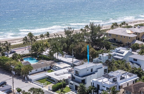 Birch Park Finger Streets Villa | Ocean Crown Villa - A Modern Beach Getaway