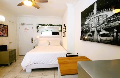 South of Fifth Apartment | OCEAN FRONT BEACH PADS-South Beach