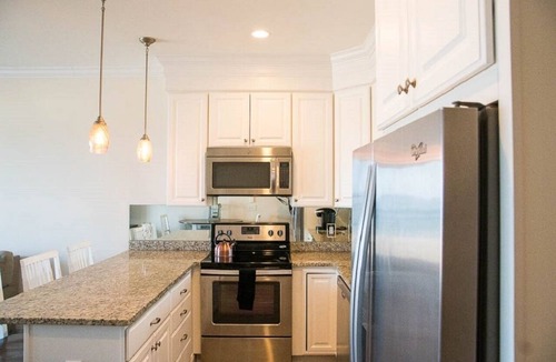 Hampton Condo | Oceanfront - 4th floor - Million dollar view!