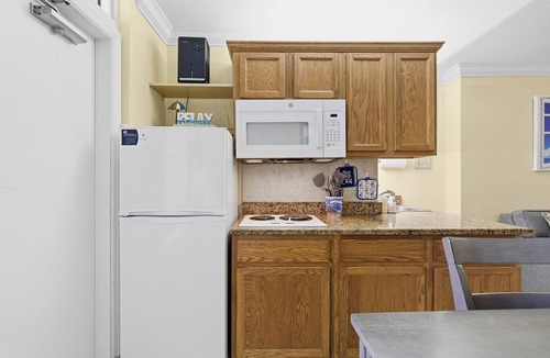 Lenox Park Condo | Oceanfront Balcony Condo – Walk to Dining, Splash Park & More