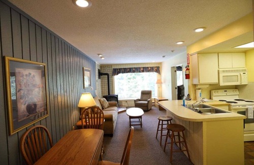 Waterville Valley Condo | One Bedroom at Inns of Waterville Valley