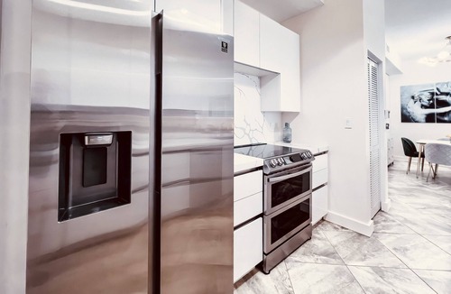 South Palm Park Neighborhood Association Condo | Paradise DeLux 2bd Penthouse