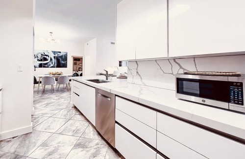 South Palm Park Neighborhood Association Condo | Paradise Deluxe - 2 bd Penthouse