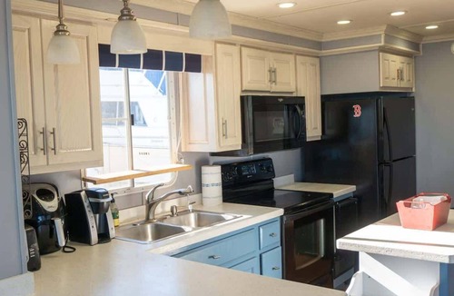 North End Boat Rental | Paradise Found: Luxury Roof Deck