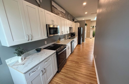 Crawfordsville Apartment | Peaceful and private. Brand new 2 bedroom private estate apartment.