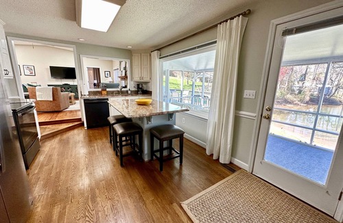 Conover Cottage | Peaceful, Family-friendly Lakefront cottage, sandy beach, quiet cove, w/dock