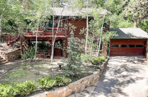 Cascade-Chipita Park Ski Chalet | Peaceful Mountainside Cabin Retreat
