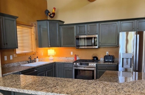 McCall House | Peaceful Riverfront Getaway with Incredible Sunsets