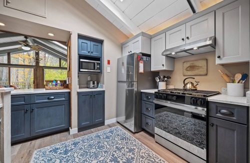 Jackson House | Peaceful woodland retreat just minutes from Wildcat and Attitash Mountain ski areas, downtown North Conway, StoryLand, shopping, and dining. The perfect home base for mountain adventures, relaxation, and unforgettable family memories, YEAR ROUND!