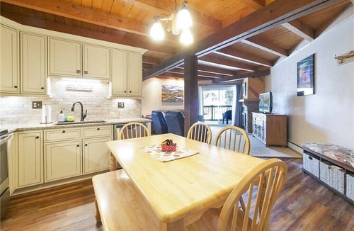 Wildernest Apartment | Peaks & Peace - Spacious Condo in Silverthorne with jacuzzi and fitness room