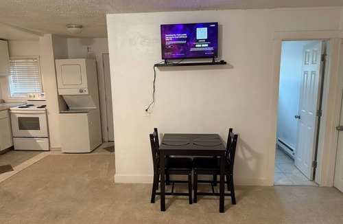 Paine Field-Lake Stickney House | Perfect 2-bedroom house in adorable Everett for your getaway