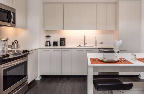 Reston Apartment | Perfect for Commuters | Heart of Reston | Town Center