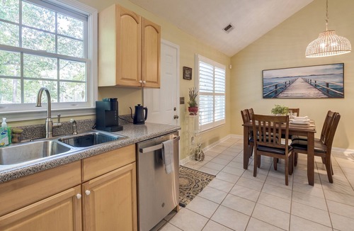 LaGrange House | Pet-Friendly LaGrange Vacation Rental w/Deck!