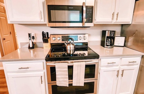 La Vergne House | Pet Friendly Music City Escape Percy Priest Reserve