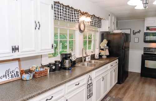 Kingston Springs House | Pet Friendly Quiet Retreat Near Nashville