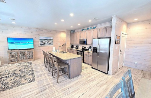Gulf Shores Cottage | Premier Beach House - Pool, All Beach Equipment Provided! Pets stay FREE!