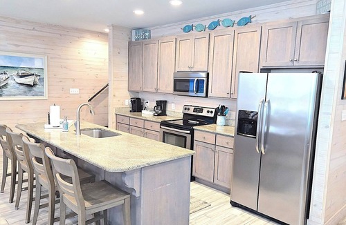 Gulf Shores Cottage | Premier Beach House - Pool, All Beach Equipment Provided! Pets stay FREE!