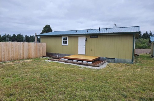 North Yelm House | Private 10-Acre Retreat Near JBLM {Fast Wi-Fi} with Adjoining RV Pad