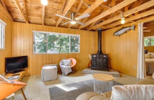 Sidney House | Private Dock on Messalonskee Lake: Cozy Cottage!