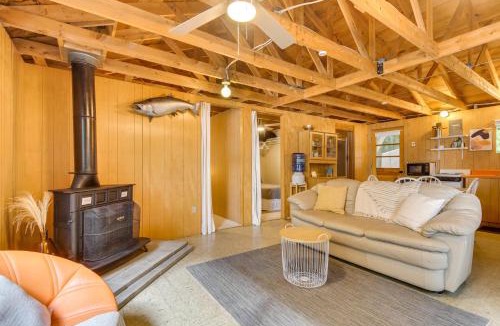 Sidney House | Private Dock on Messalonskee Lake: Cozy Cottage!