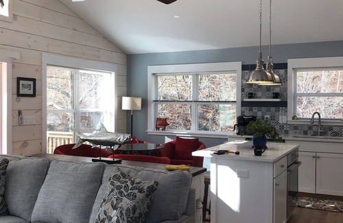 Elizabethton House | Private Waterfront property with Mountains surrounding the Loft on the Doe River