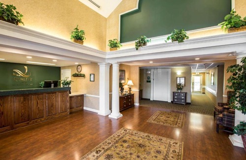 Greeneville Hotel | Quality Inn Greeneville - Tusculum